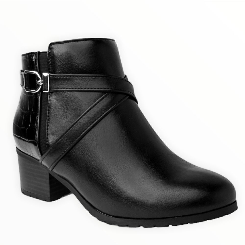 Karen Scott Women’s Francess Booties in Size 9.5